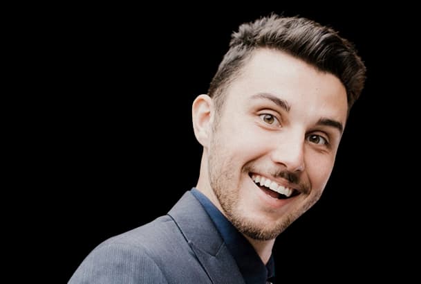 A profile picture of David Stephenson, smiling large